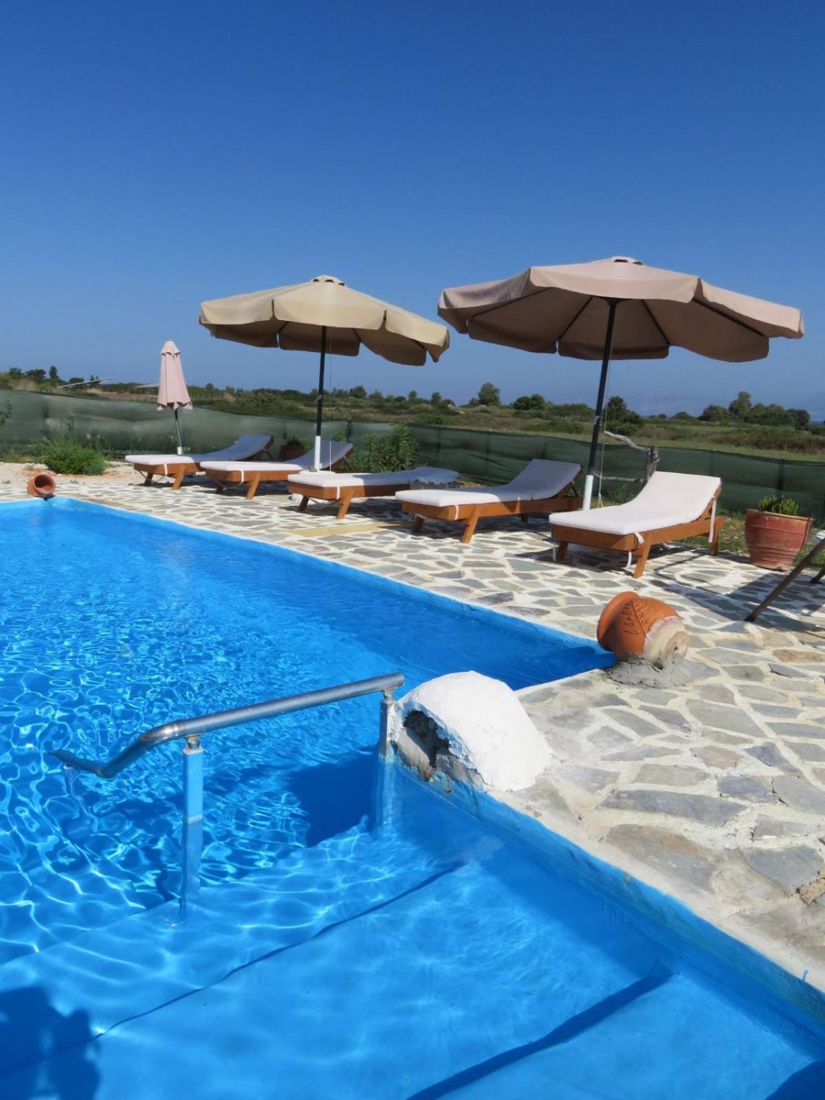 Kenny'S Villa Мастихари Экстерьер фото